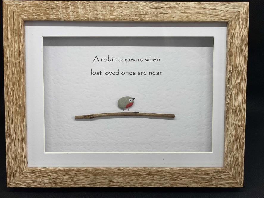 Gifts Pebble Art Design | A Robin Appears- Small (Dark Frame)