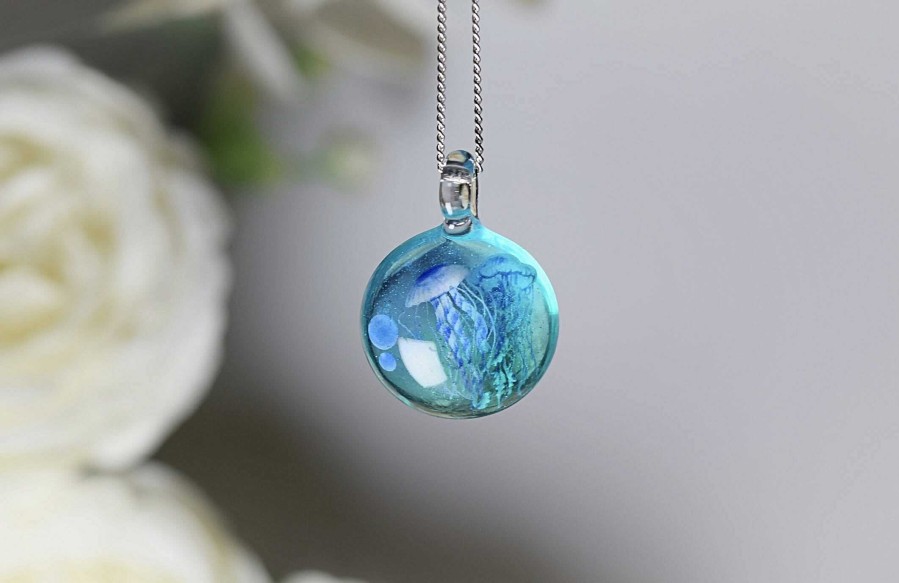 Gifts Amulet of Ashes | Jellyfish Necklace