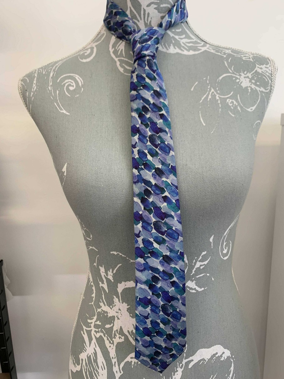 Gifts Pattern Passion | Silk Tie Handpainted Design