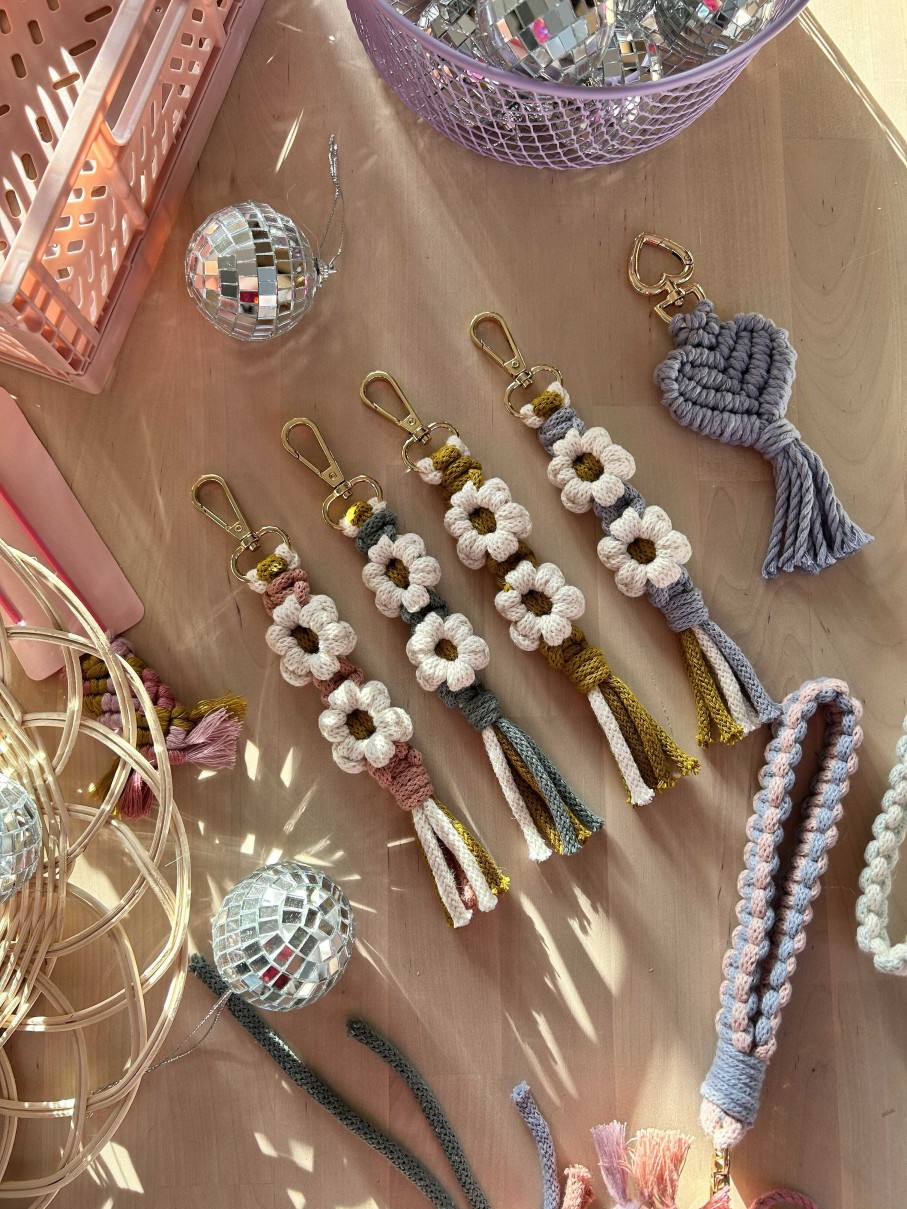 Accessories Loppys Lock Up | Daisy Chain-Blush