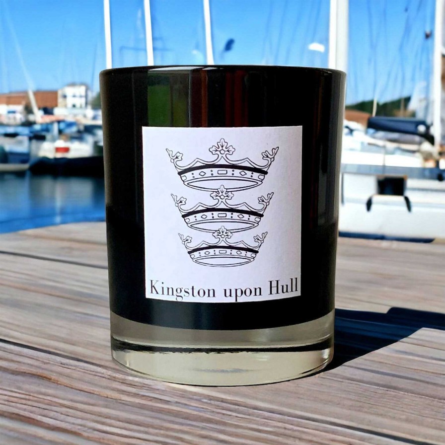 Gifts Edge of the Wolds | Kingston Upon Hull Marine Scented Candle 160G