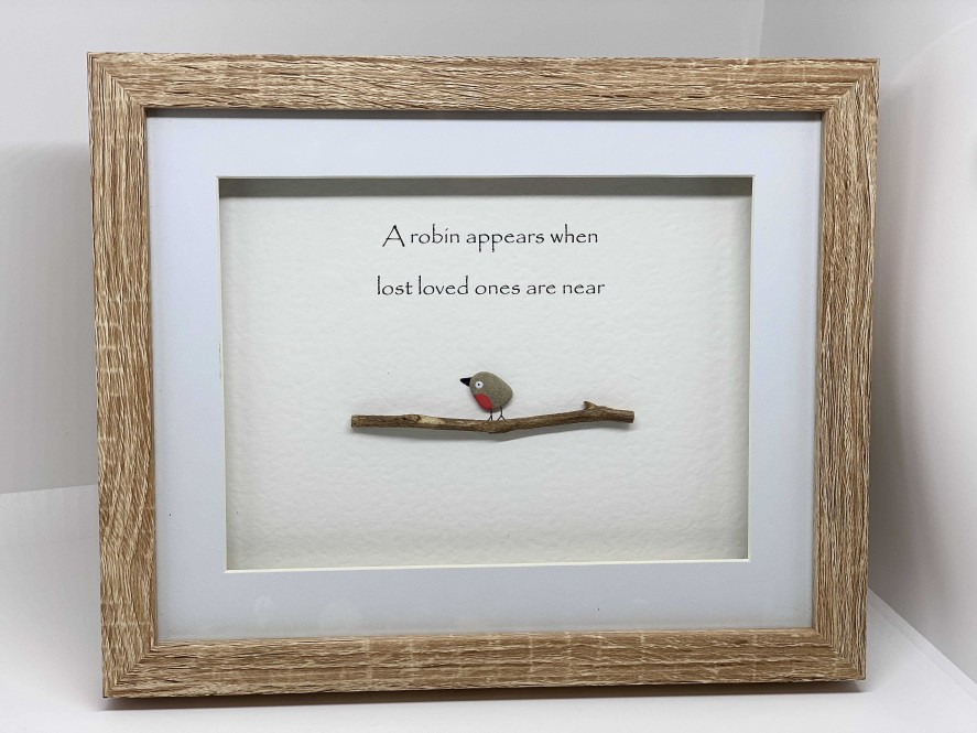 Gifts Pebble Art Design | A Robin Appears - Medium Light