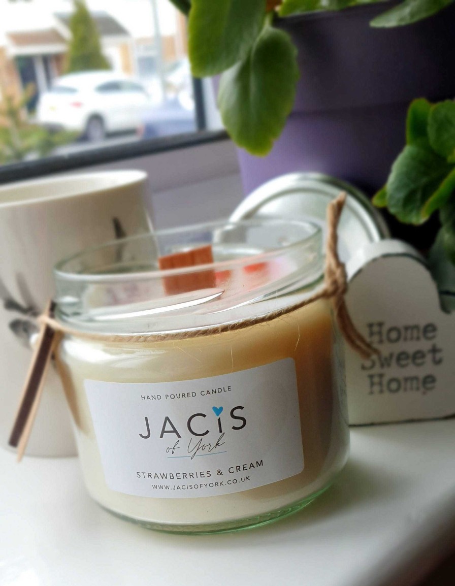 Gifts Jacis of York | Jacis Of York: Strawberries & Cream Scented Candle 250Ml