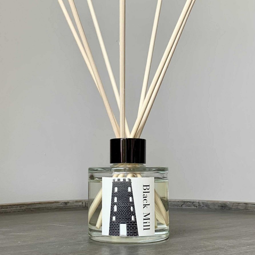 Gifts Edge of the Wolds | Black Mill Oakmoss & Wild Flowers Reed Diffuser 100Ml