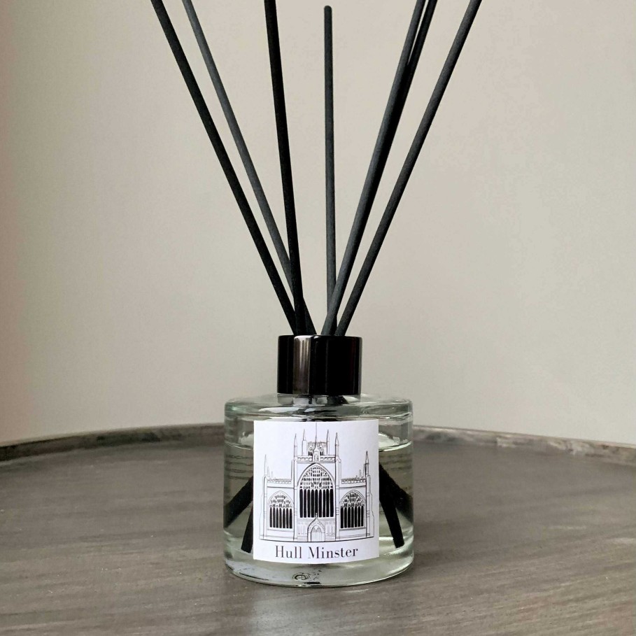 Gifts Edge of the Wolds | Hull Minster Tobacco & Oak Reed Diffuser 100Ml