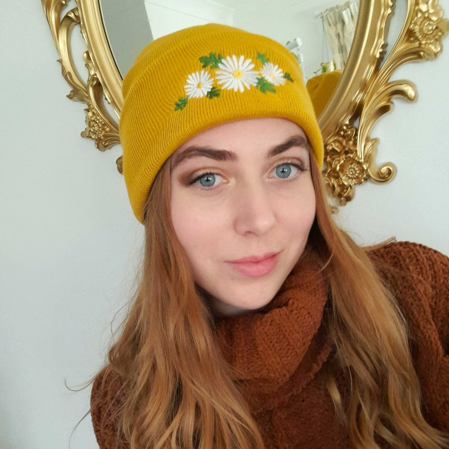 Accessories Francesca Lyle | Daisy Beanies