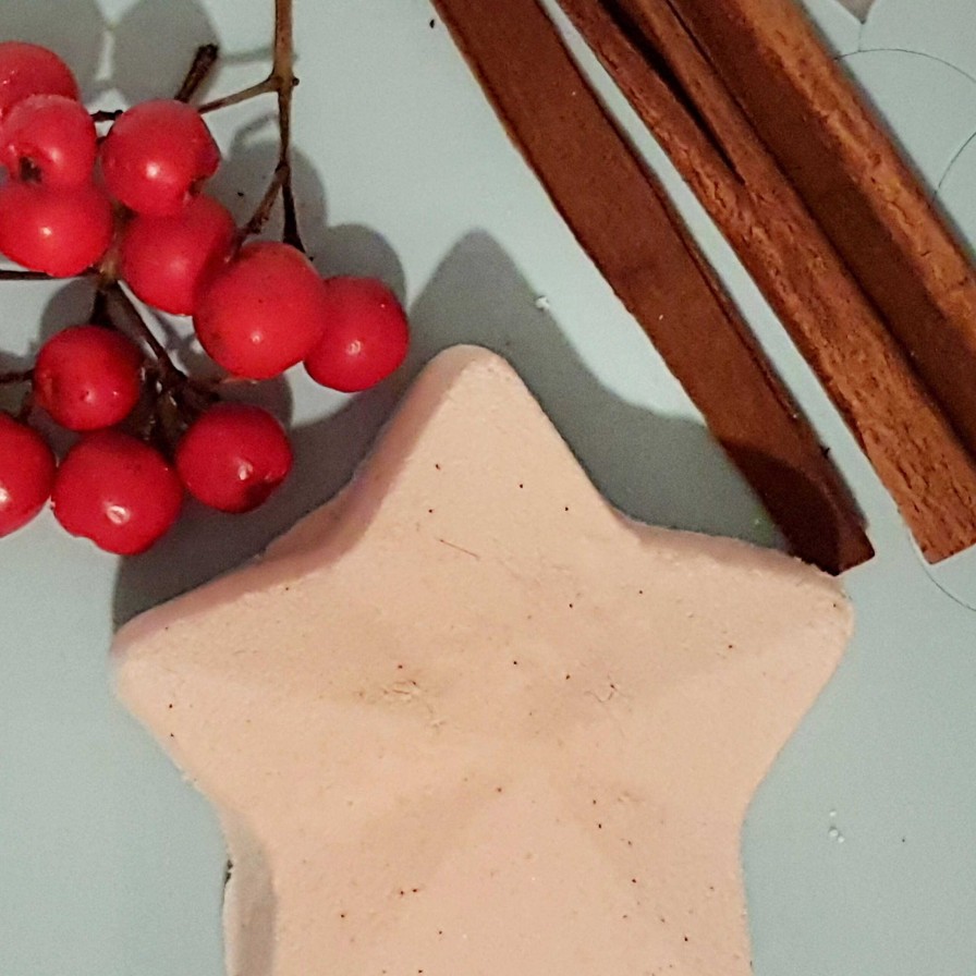 Bath & Body Little Shop of Lathers | Christmas Star Bath Bomb