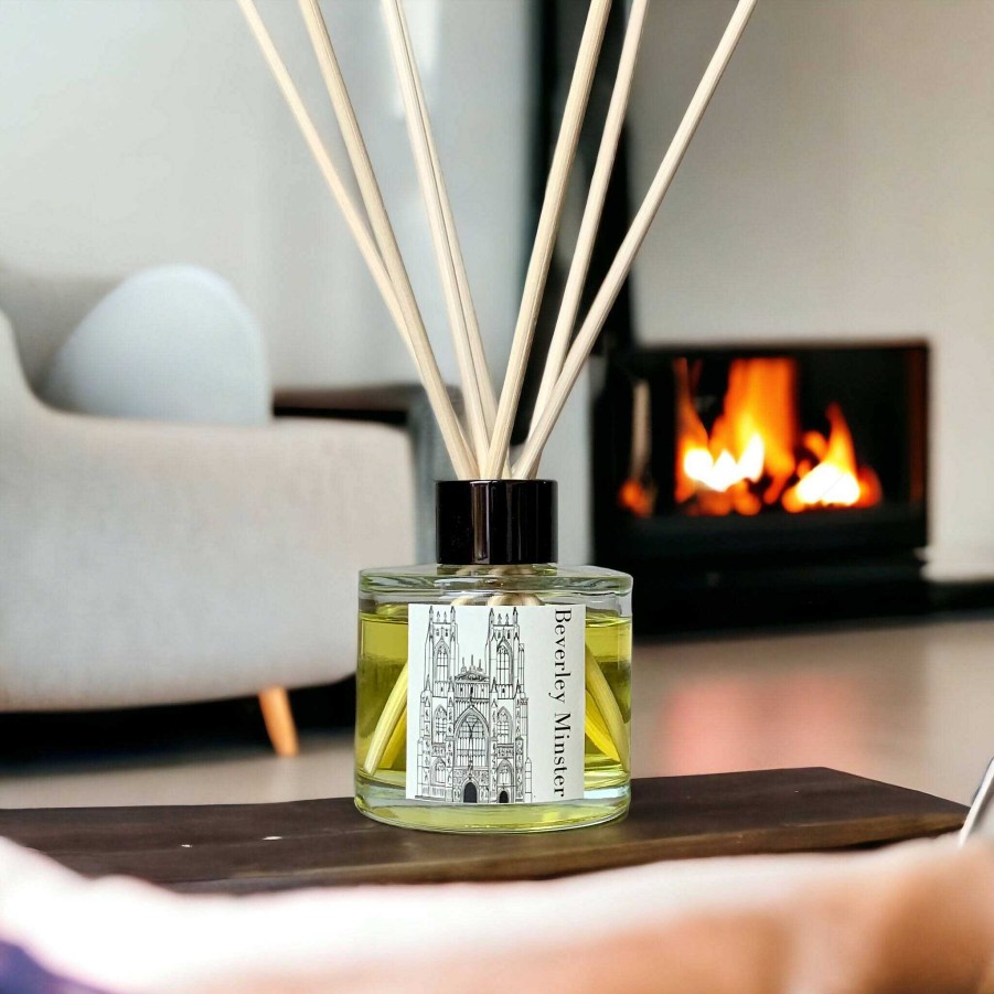 Gifts Edge of the Wolds | Beverley Minster Honey & Tobacco Reed Diffuser 100Ml